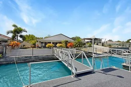 Spacious Holiday Unit On Canal At Banksia Beach 0*,  Australia